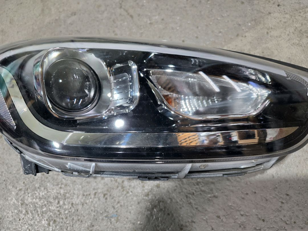 뉴 투싼IX 조수석 면발광 라이트 전조등--1