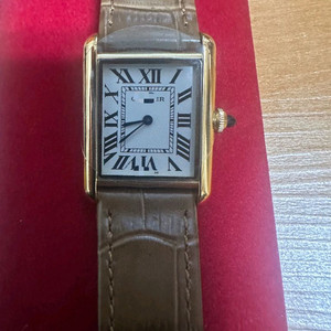 까르땡 탱크 스타일 시계