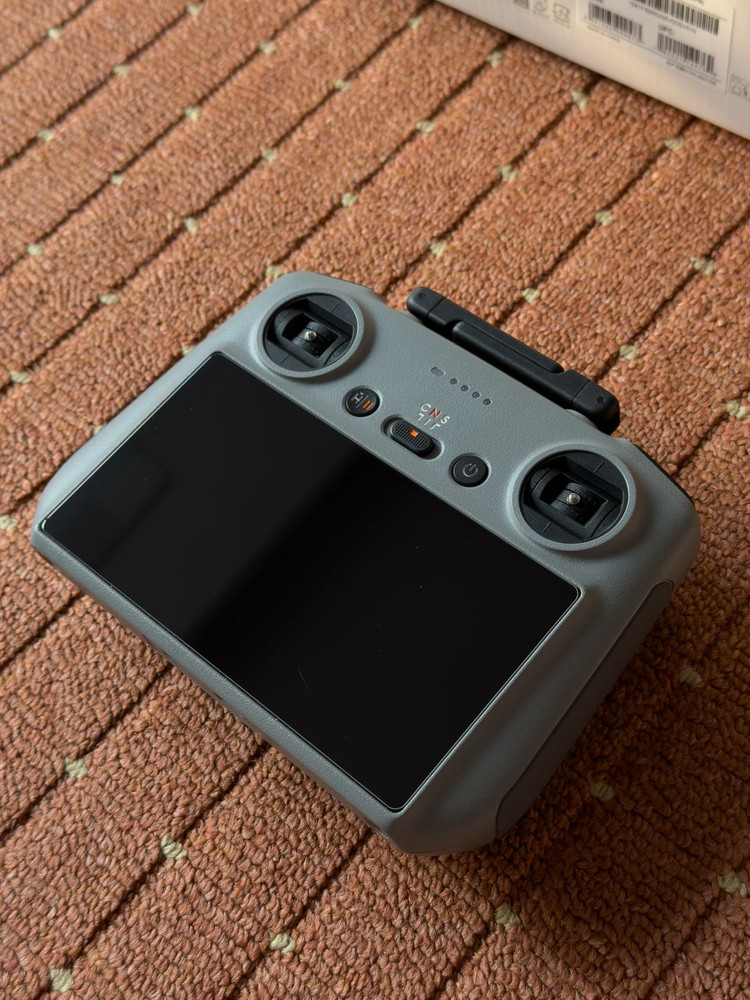 DJI 에어 3s 플라이모어 콤보 리퍼브 유닛 판매합니다--2