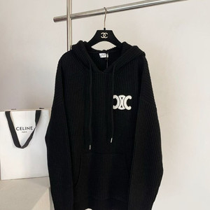 셀린느 트리옹프 로고 엠보싱 리브드 울 후드