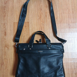 망베르스 (남성) 천연 소가죽 노트북 서류가방 크로스백 (블랙) (상태 최상급)