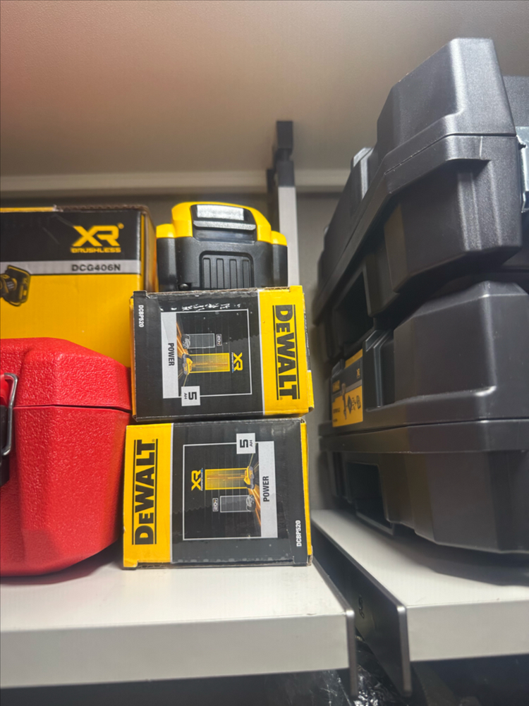 디월트 dch172 세트 새상품--2