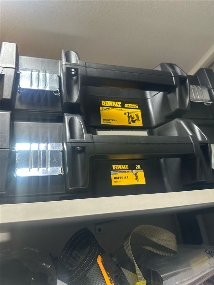 디월트 dch172 세트 새상품--3