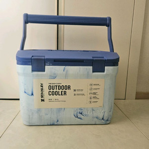 스탠리 STANLEY 캠핑 아웃도어 쿨러 아이스 박스 15.1L 아이리스 블루