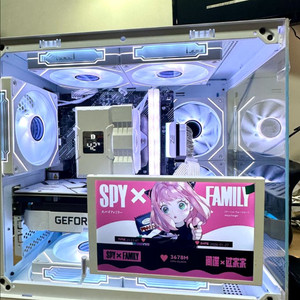 RTX 5060 새 그래픽카드 장착! 화이트 감성 게이밍 데스크탑 PC 컴퓨터 팝니다.