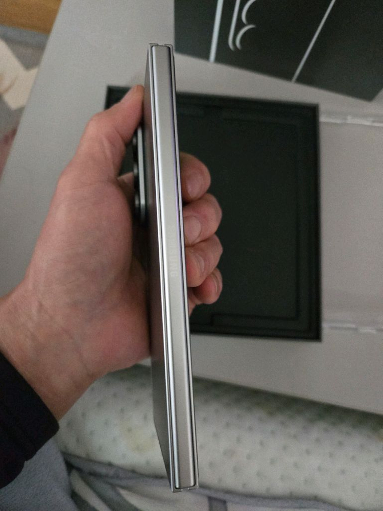 갤럭시 Z폴드7 실버쉐도우 256GB 풀박--3