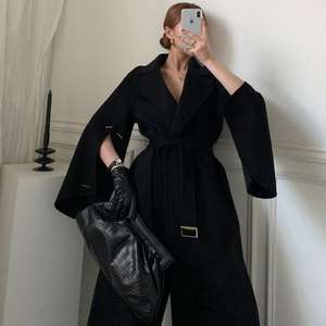 줄로그 지블링 핸드메이드 코트 프리사이즈 블랙