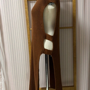 옆트임 골지 레이어드 롱 니트 원피스 브라운 베스트 조끼