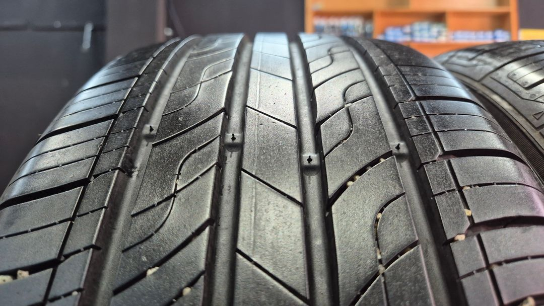 중고 타이어 215 50 17 금호 타이어 솔루스TA21 2155017 이미지