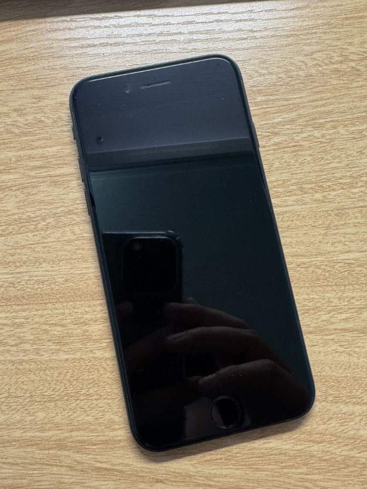 A급 아이폰SE2 블랙 128GB--1