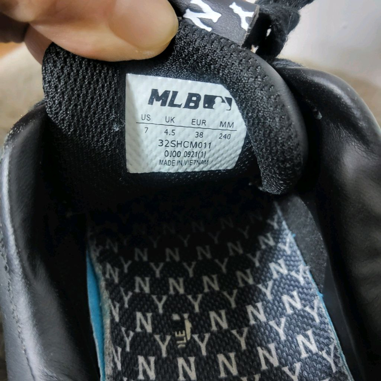 mlb 빅볼청키 240 블랙 키높이 운동화 이미지