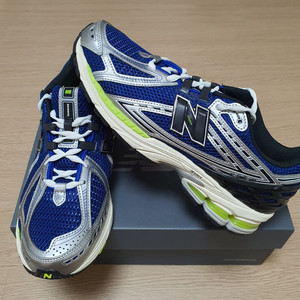 뉴발란스1906 맨 280사이즈 새제품 15만원 이미지