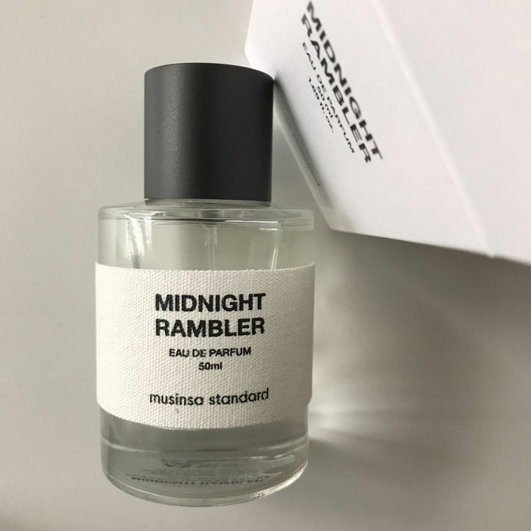 무신사 스탠다드 향수 미드나잇 램블러 이미지