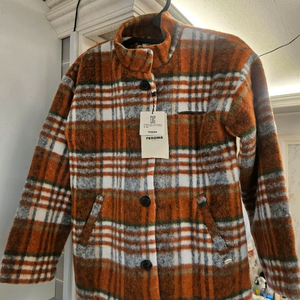 레노마 키즈 자켓 판매합니다.150사이즈