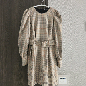 자라 벨티드 체크 원피스 S