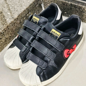 아디다스 헬로키티 키즈 운동화 210사이즈 이미지