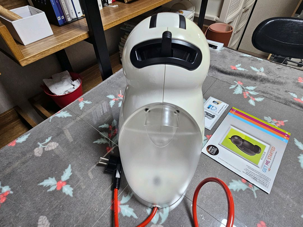 돌체구스토 피콜로 캡슐커피머신 이미지