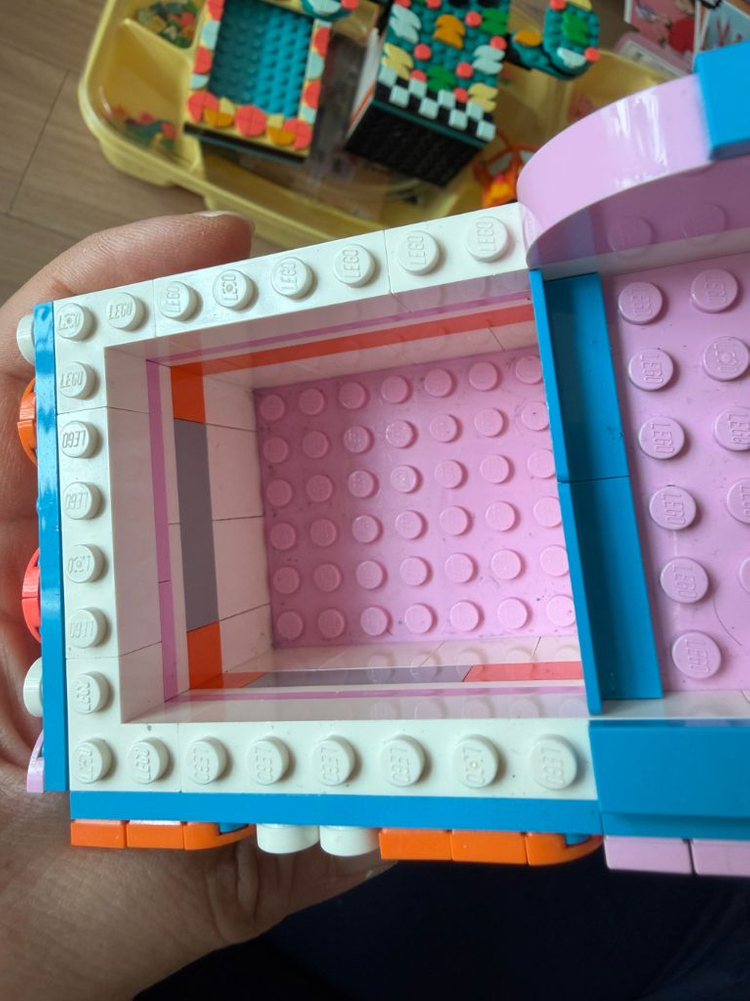 레고 도트 시리즈 사물함,연필꽂이,액자,열쇠고리등 판매합니다. 이미지