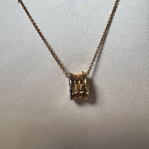 불가리 비제로원 삼색 오리지널 목걸이 이미지