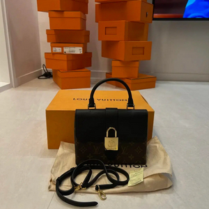 루이비통 록키BB 크로스백