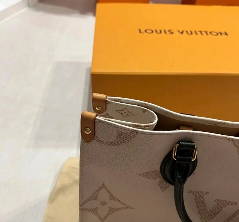 루이비통 온더고 M 베이지--4