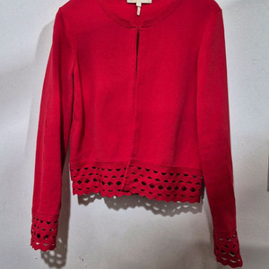 maje 마쥬 레드 펀칭 디테일 가디건