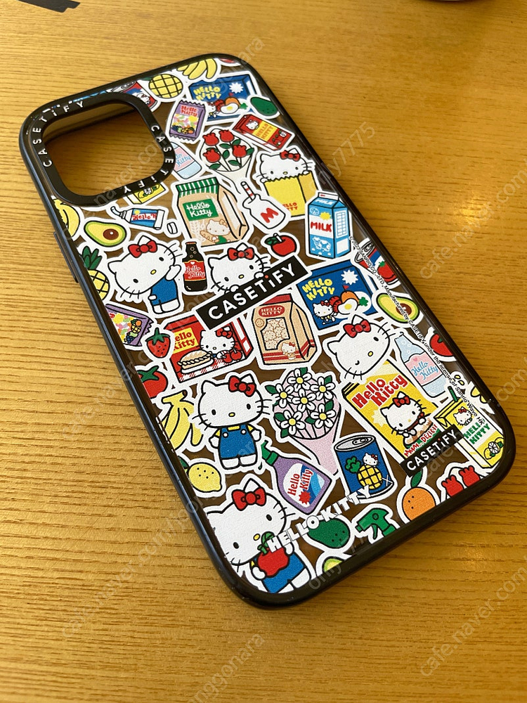 케이스티파이 12프로 헬로우 키티 폰케이스 이미지