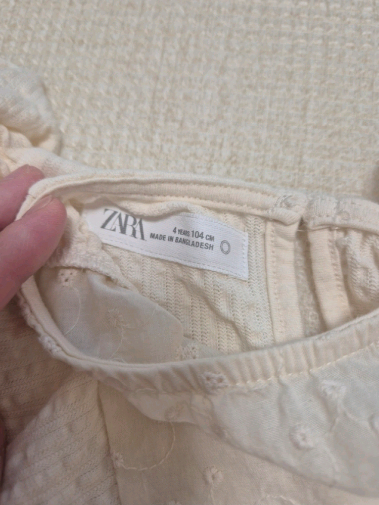 자라블라우스4y 새제품--2