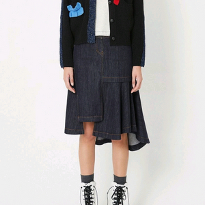 럭키슈에뜨 프릴니트가디건