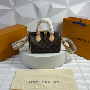 루이비통 스피디 반둘리에 20