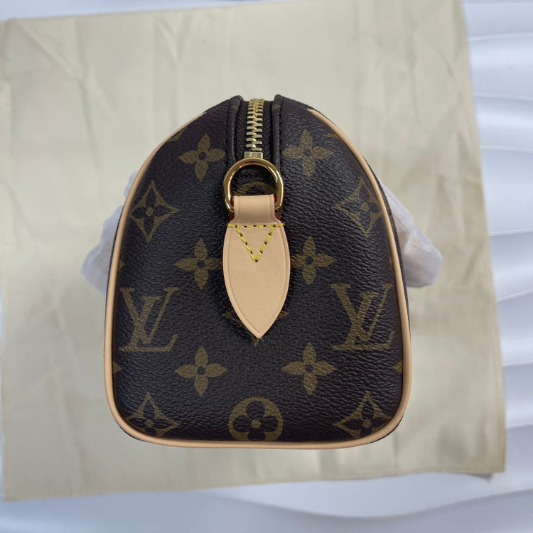 루이비통 스피디 반둘리에 20--4