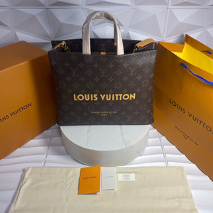 루이비통 쇼퍼 토트백