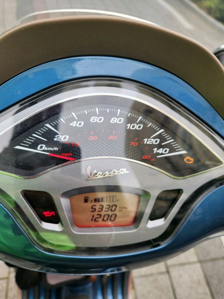 22년식 베스파 스프린트 신차급--4