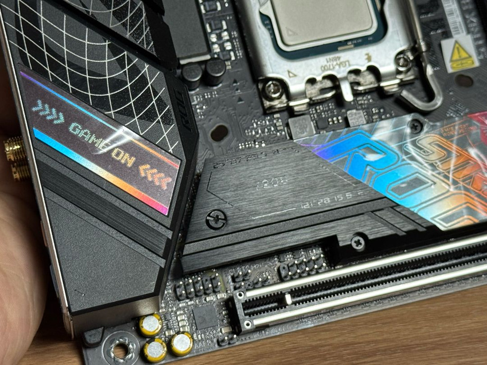 인텔 정품 i7-14700K + Asus Strix B760-i gaming 새제품급 ( 보증기간 매우 넉넉 )--2