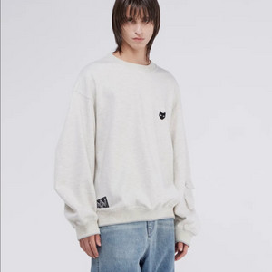 [새상품] M) 지제로 송지오 슬리브 포켓 팬서 맨투맨 멜란지 크림