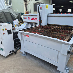 풀셋 4*8 프라즈마(PLASMA) CNC 컷팅기 판매 이미지
