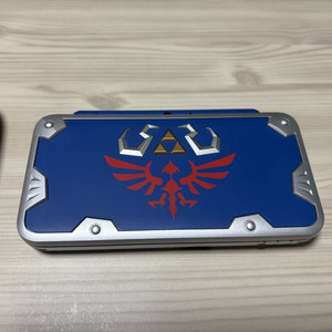 New닌텐도2ds xl 하일리아의 방패 에디션(포켓몬뱅크 포함) 순정