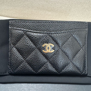 샤넬 클래식 캐비어 카드홀더 금장 내장칩 새제품