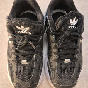 어린이용 아디다스 운동화(190mm)