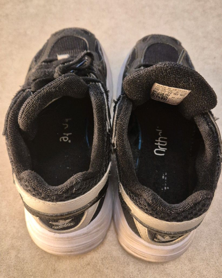 어린이용 아디다스 운동화(190mm)--1