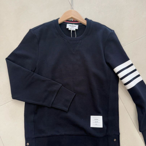 여성 톰브라운 4바 스트라이프 맨투맨