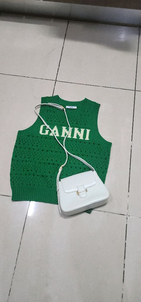 드메리엘 베티 크로스백 이미지