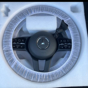 벤츠 스티어링휠 핸들 이미지