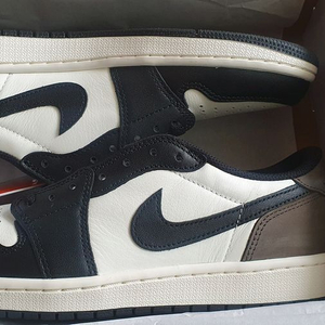 나이키 조던1 로우 OG 모카 265