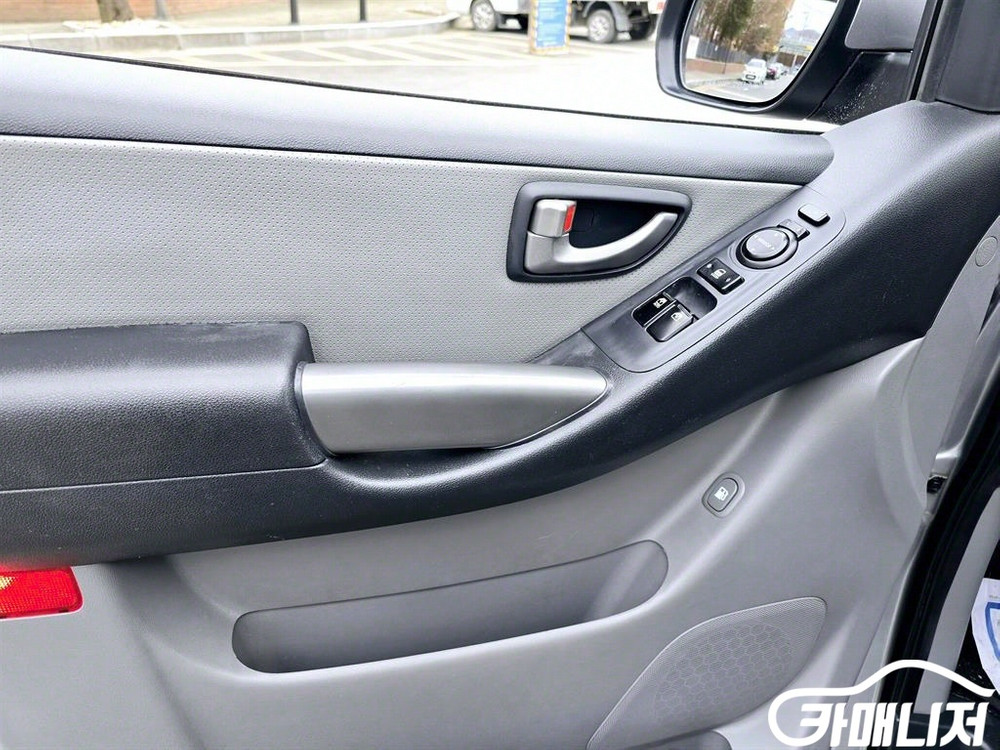 [현대]더 뉴 그랜드 스타렉스 2WD 어반 9인승 프리미엄 스페셜 (9인승) #3월급매--6