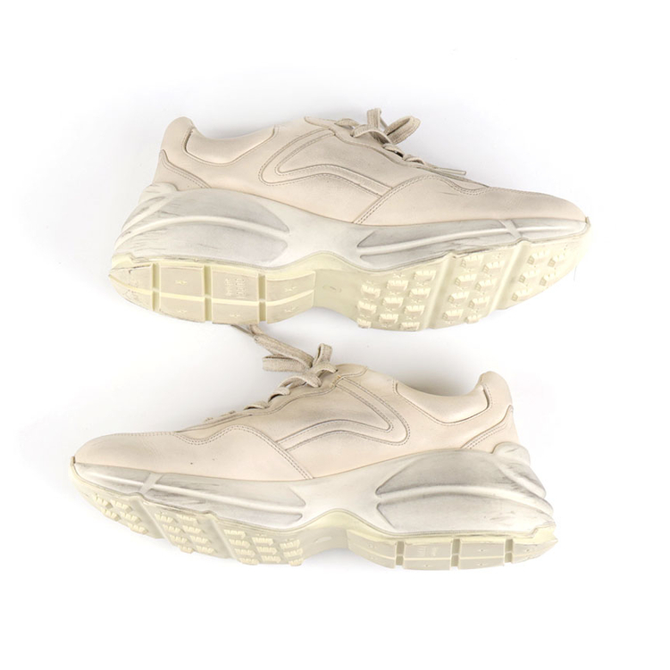 [중고명품다올] 구찌 라이톤 더티 입술 스니커즈 552093 8사이즈--5