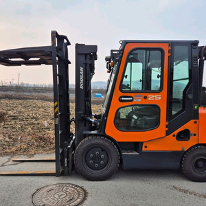 두산지게차 D25SE-7 스테빌라이저,풀옵션,4스풀,사 이미지