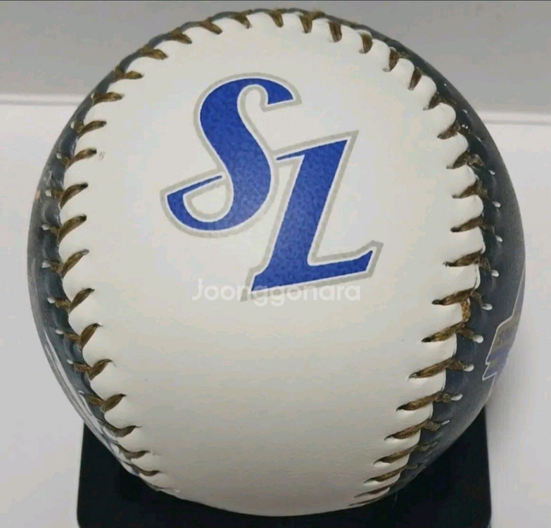 오승환 삼성 400세이브 기념구 싸인볼 이미지