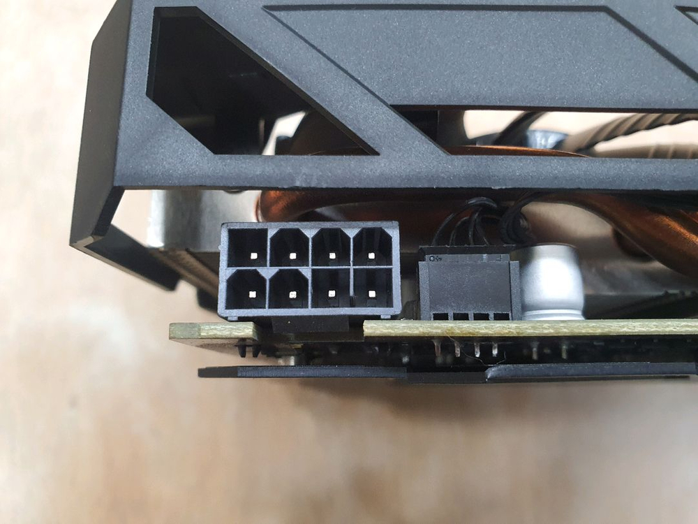 기가바이트 RX 570 4GB 그래픽카드 이미지