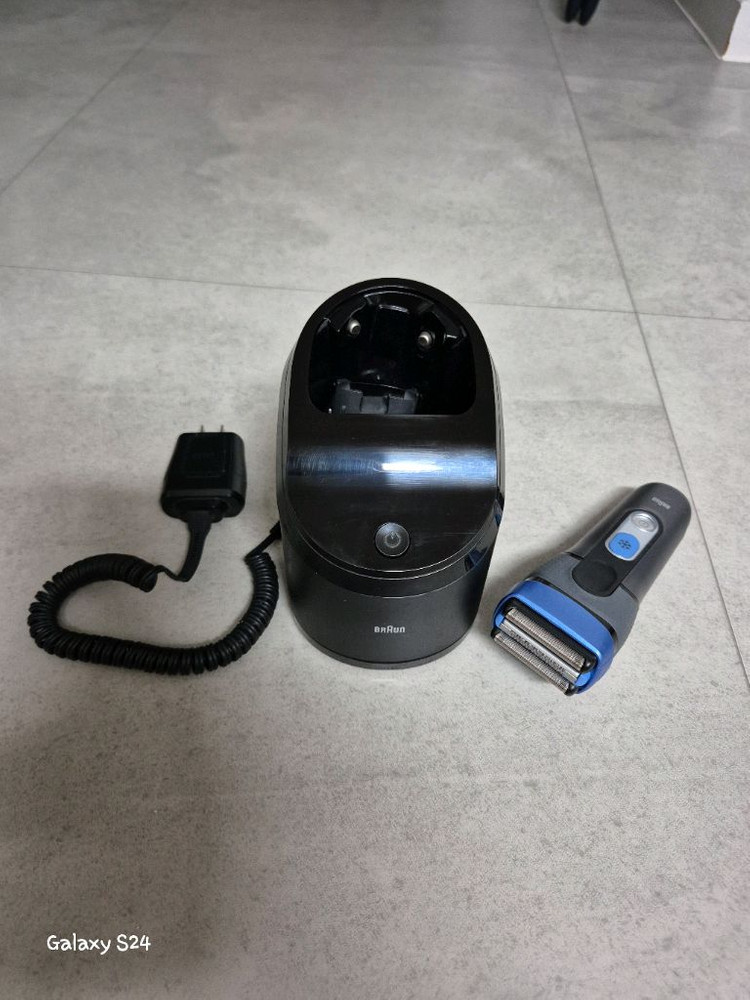 필립스 시리즈5000 브라운 쿨택 5,3 시리즈 5전기면도기 세트--4